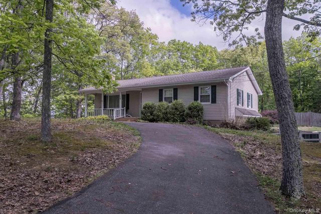 18 Southside Drive, Monroe, NY 10950