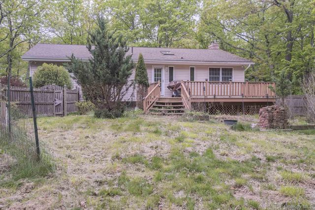 18 Southside Drive, Monroe, NY 10950