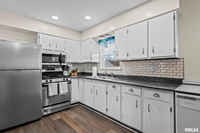 2612 Sandgate Road, Springfield, IL 62702