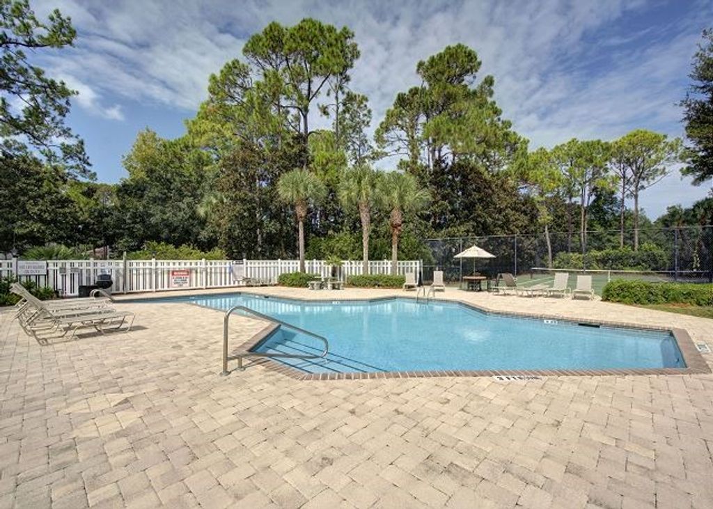 2513 Demere Road 8, St Simons Island, GA 31522