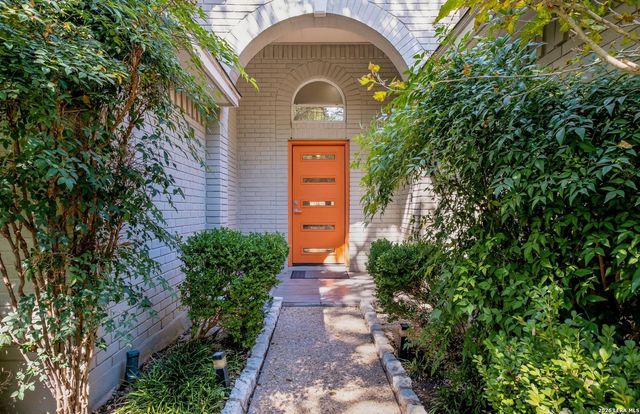5 Carah Ct, San Antonio, TX 78216