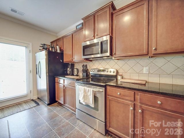 5657 Tipperlinn Way, Charlotte, NC 28173