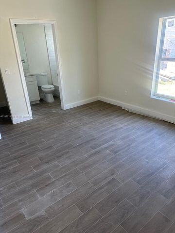 401 NW 12th Ave, Boynton Beach, FL 33435