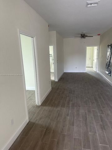 401 NW 12th Ave, Boynton Beach, FL 33435