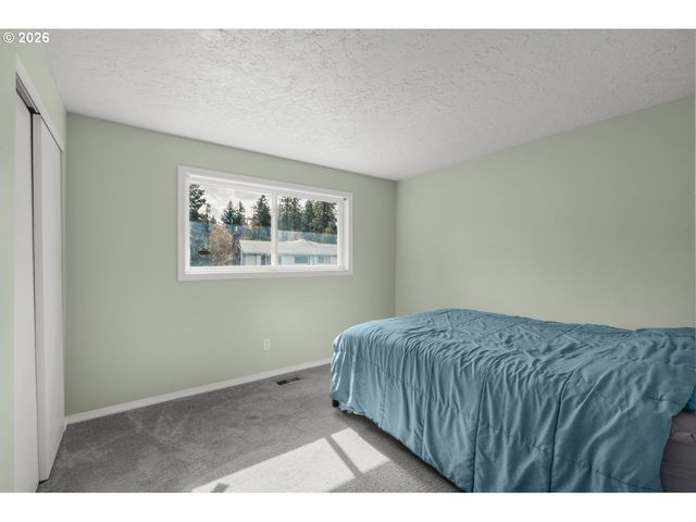 1829 Sw 17TH St, Gresham, OR 97080