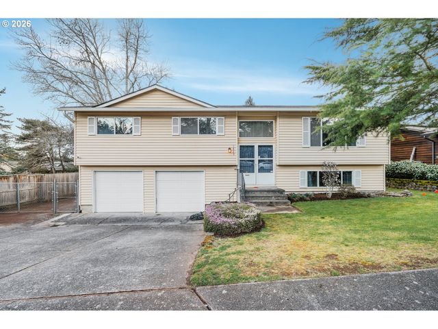 1829 Sw 17TH St, Gresham, OR 97080