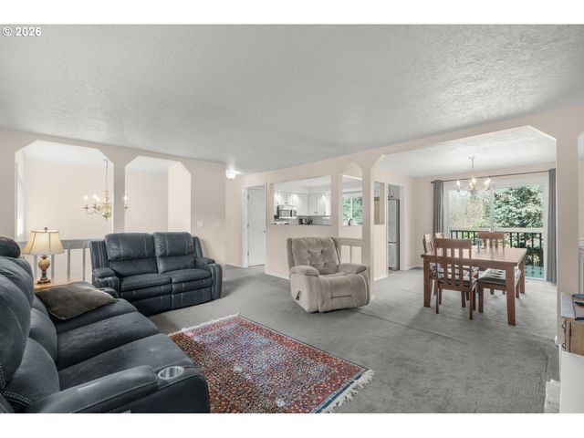 1829 Sw 17TH St, Gresham, OR 97080