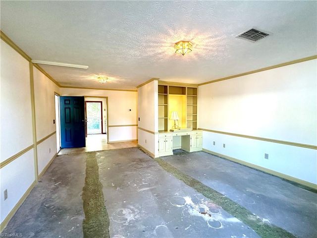 2023 N Main Street B, Mount Airy, NC 27030