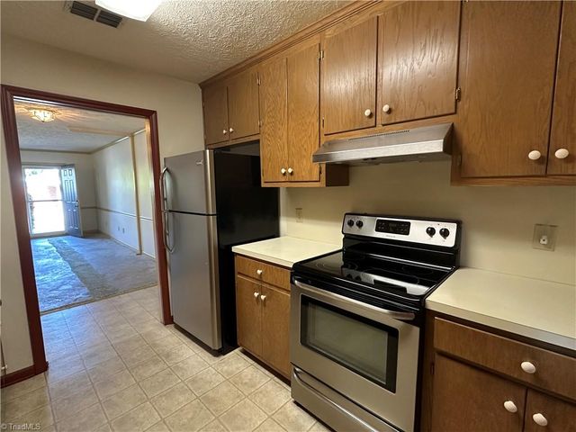 2023 N Main Street B, Mount Airy, NC 27030