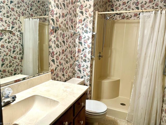2023 N Main Street B, Mount Airy, NC 27030