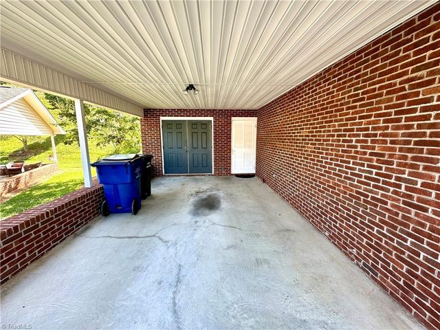 2023 N Main Street B, Mount Airy, NC 27030