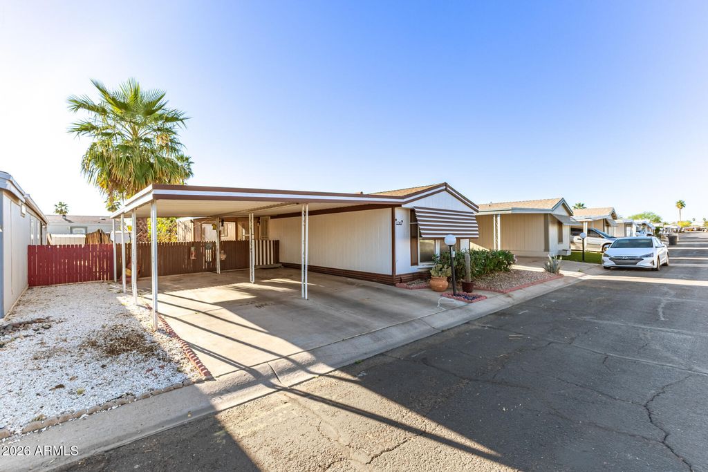 10951 N 91ST Avenue 130, Peoria, AZ 85345 — photo 2