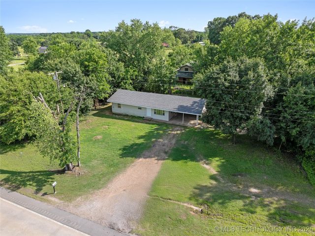 607 E Schley Street, Vian, OK 74962