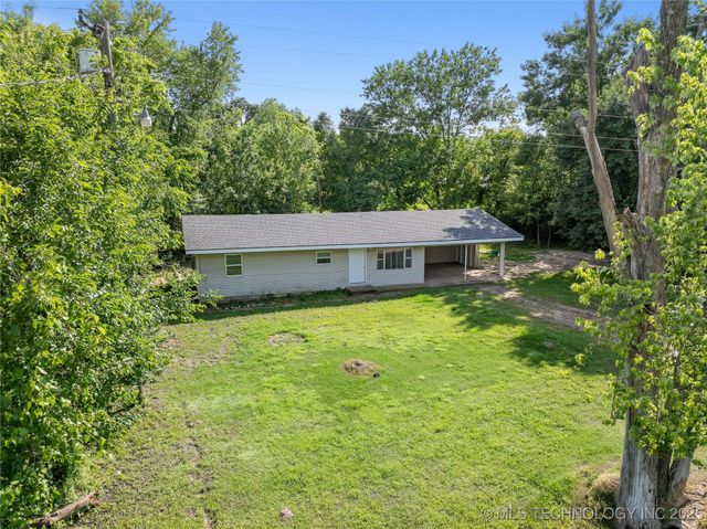 607 E Schley Street, Vian, OK 74962