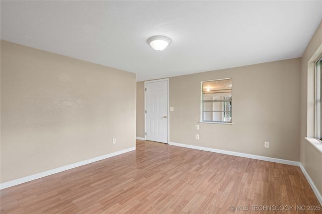 607 E Schley Street, Vian, OK 74962