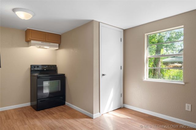 607 E Schley Street, Vian, OK 74962