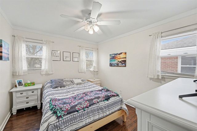 10061 Seltzer Street, Livonia, MI 48150