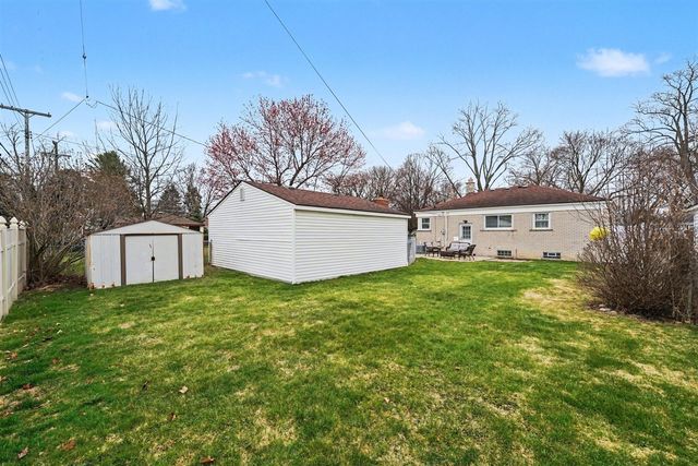 10061 Seltzer Street, Livonia, MI 48150