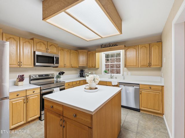 3772 Chilly Springs Rd, Maryville, TN 37803