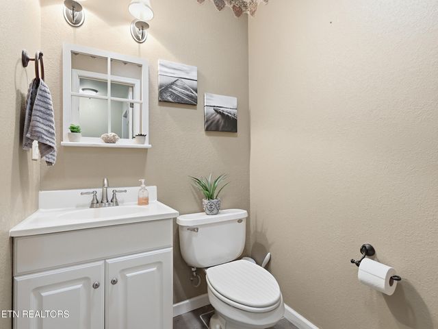 3772 Chilly Springs Rd, Maryville, TN 37803