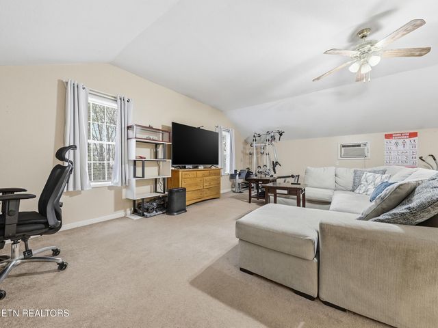 3772 Chilly Springs Rd, Maryville, TN 37803