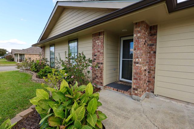 316 Louis Dr, Houma, LA 70364