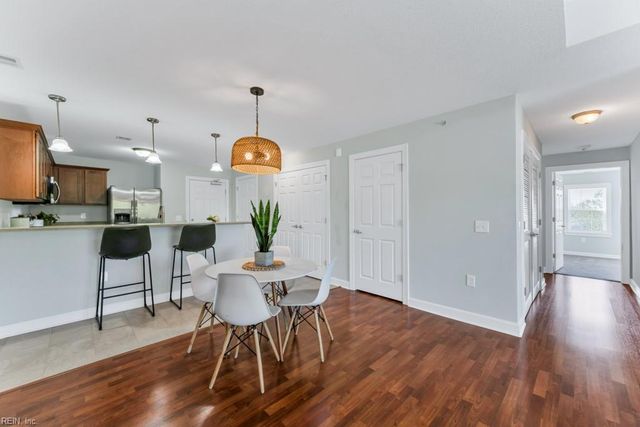 1016 Thoroughgood Way Apt 307, Chesapeake, VA 23324