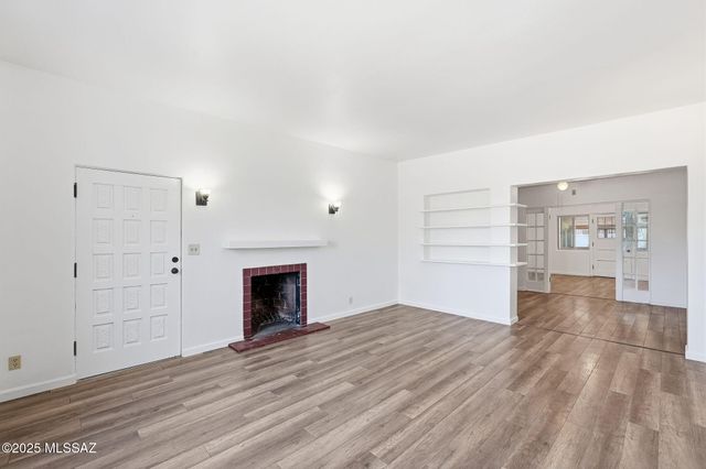 105 S Irving Avenue, Tucson, AZ 85711