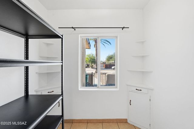 105 S Irving Avenue, Tucson, AZ 85711