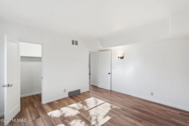 105 S Irving Avenue, Tucson, AZ 85711