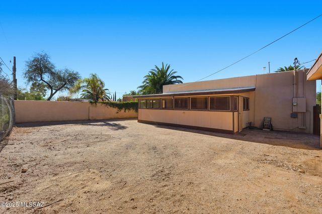 105 S Irving Avenue, Tucson, AZ 85711