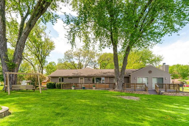 4226 N Riverdale Drive, Mchenry, IL 60051