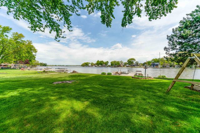 4226 N Riverdale Drive, Mchenry, IL 60051