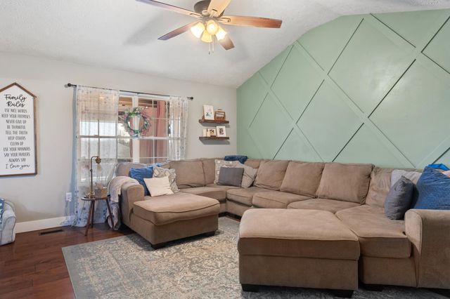 408 W Pine Street, Willard, MO 65781