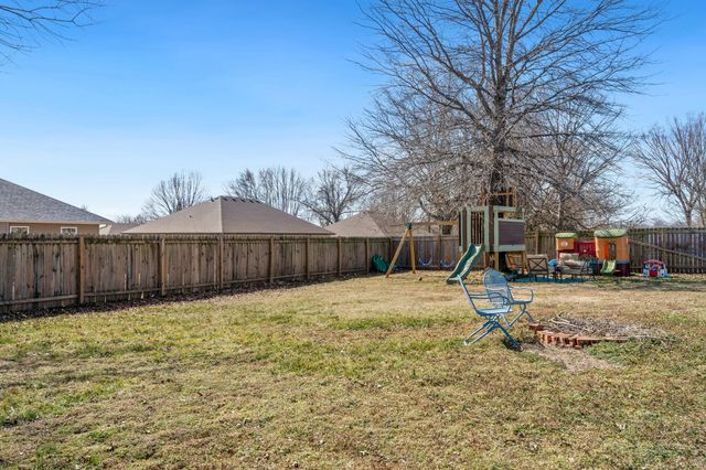 408 W Pine Street, Willard, MO 65781