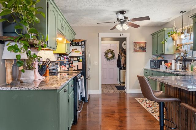 408 W Pine Street, Willard, MO 65781