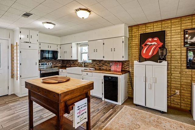 215 Rosemary Drive, Trinidad, TX 75163