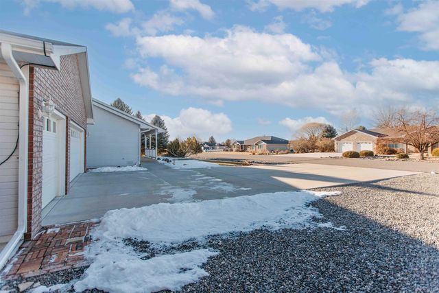 2806 Bluebell Court, Montrose, CO 81401