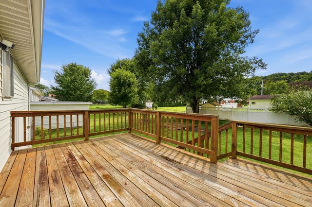 28 Nedra Drive, Barboursville, WV 25504