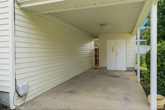 28 Nedra Drive, Barboursville, WV 25504