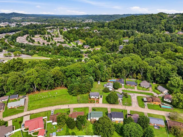 28 Nedra Drive, Barboursville, WV 25504