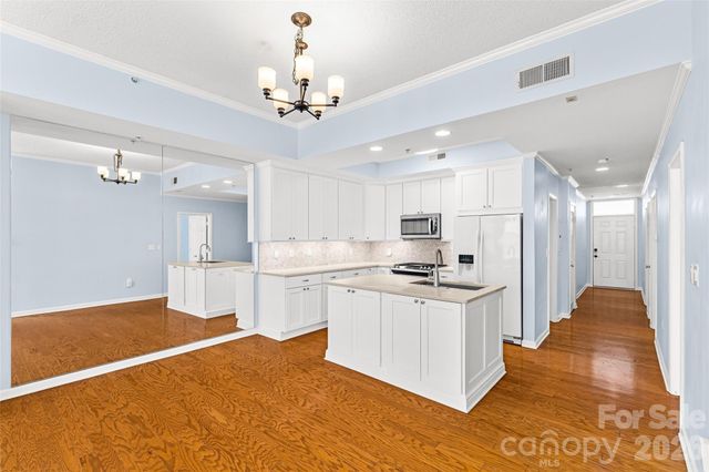 405 W 7th Street, Charlotte, NC 28202