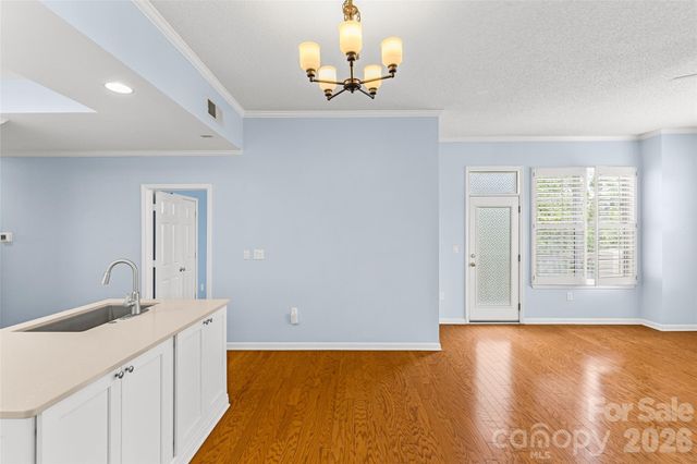 405 W 7th Street, Charlotte, NC 28202