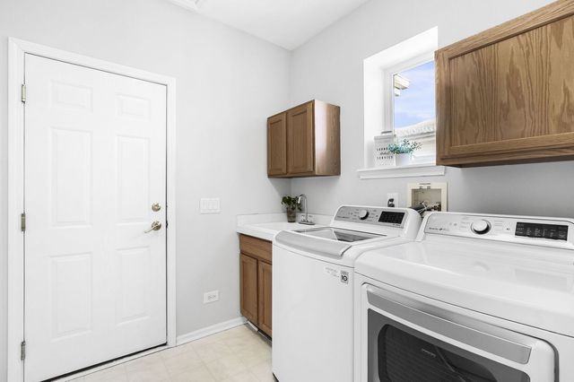 3123 Appaloosa Way, Grayslake, IL 60030