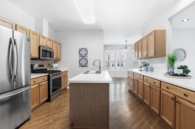 3123 Appaloosa Way, Grayslake, IL 60030