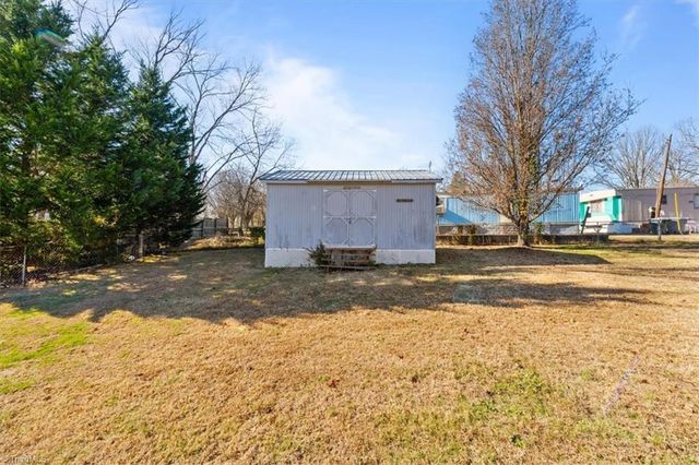 210 sharon Avenue, Asheboro, NC 27203