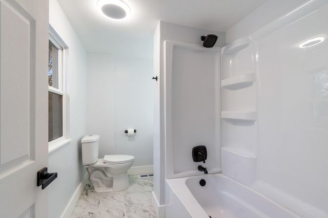 317 Orange Street, Jackson City, MI 49202