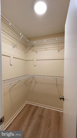 6002 RABBIT HILL CT, Centreville, VA 20121