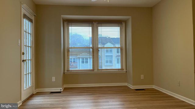 6002 RABBIT HILL CT, Centreville, VA 20121