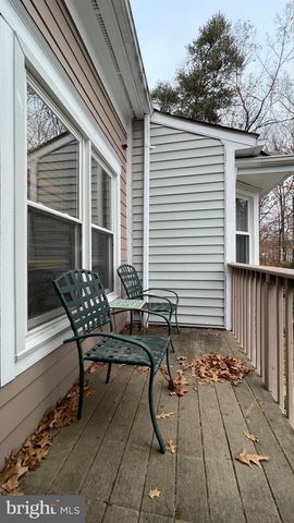 6002 RABBIT HILL CT, Centreville, VA 20121